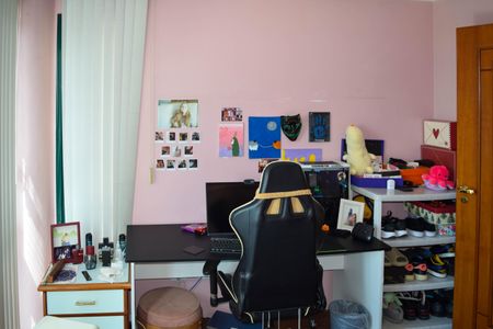 Apartamento para alugar com 289m², 5 quartos e 3 vagasQuarto 4