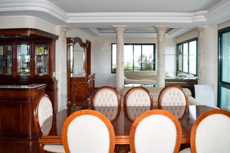 Apartamento para alugar com 289m², 5 quartos e 3 vagasSala