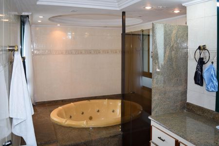 Apartamento para alugar com 289m², 5 quartos e 3 vagasBanheiro Suíte 1