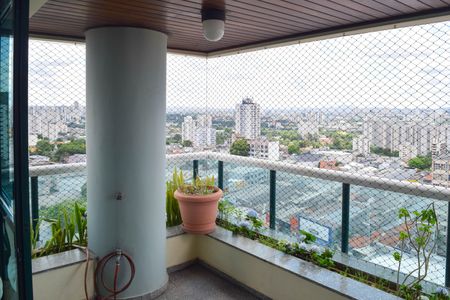 Apartamento para alugar com 289m², 5 quartos e 3 vagasVaranda