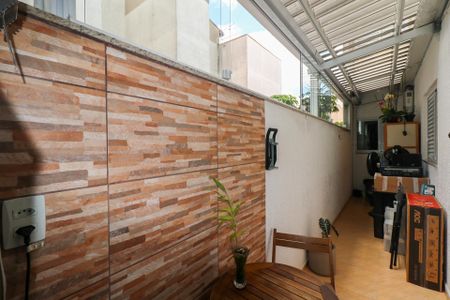 Apartamento à venda com 95m², 2 quartos e 2 vagasQuintal