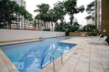 Apartamento à venda com 126m², 3 quartos e 1 vaga Apartamento à venda com 126m², 3 quartos e 1 vagaPiscina