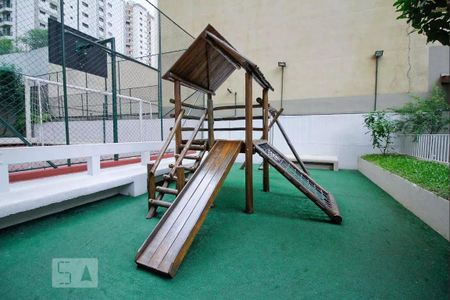 Apartamento à venda com 126m², 3 quartos e 1 vaga Apartamento à venda com 126m², 3 quartos e 1 vagaPlayground