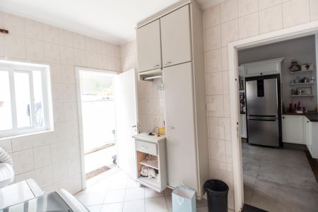 Casa de condomínio para alugar com 650m², 6 quartos e 6 vagasÁrea de Serviço