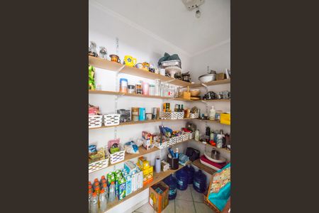 Casa de condomínio para alugar com 650m², 6 quartos e 6 vagasDespensa