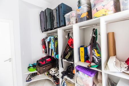 Casa de condomínio para alugar com 650m², 6 quartos e 6 vagasQuarto de Serviço