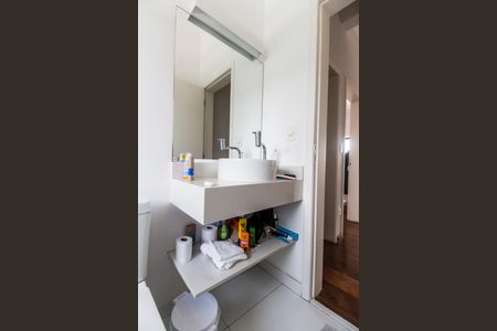 Casa de condomínio para alugar com 650m², 6 quartos e 6 vagasBanheiro