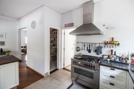 Casa de condomínio para alugar com 650m², 6 quartos e 6 vagasCozinha