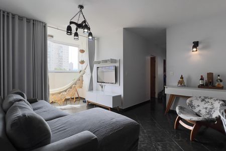 Apartamento à venda com 90m², 3 quartos e 2 vagasSala