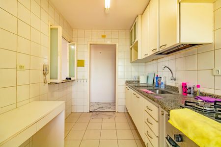 Apartamento para alugar com 74m², 3 quartos e 1 vaga