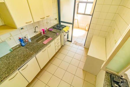 Apartamento para alugar com 74m², 3 quartos e 1 vaga