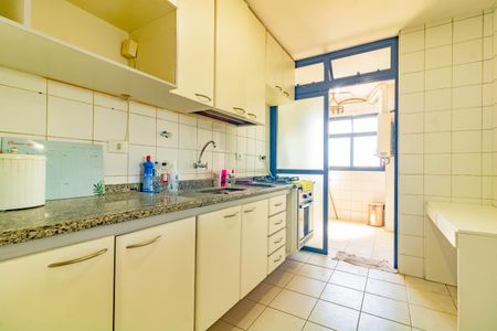 Apartamento para alugar com 74m², 3 quartos e 1 vaga