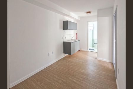 Apartamento para alugar com 2 quartos, 34m² em Vila Mangalot, São Paulo