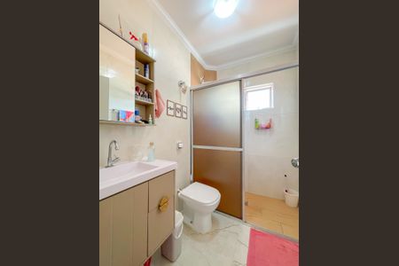 Casa à venda com 148m², 3 quartos e 2 vagas Casa à venda com 148m², 3 quartos e 2 vagasBanheiro 1