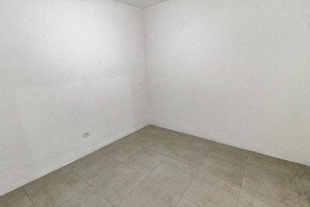 Quarto 1 de casa para alugar com 2 quartos, 50m² em Jardim Record, Taboão da Serra