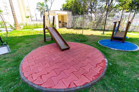 Apartamento para alugar com 38m², 2 quartos e sem vagaÁrea comum - Playground