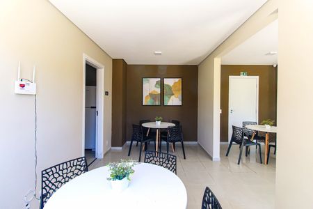 Apartamento para alugar com 38m², 2 quartos e sem vagaÁrea comum - Salão de festas