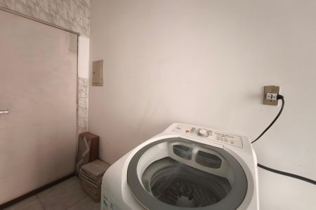 Apartamento para alugar com 66m², 2 quartos e 1 vagaÁrea de Serviço