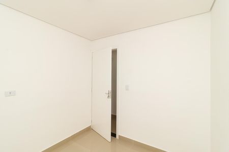 Quarto  de apartamento à venda com 2 quartos, 42m² em Parque Edu Chaves, São Paulo