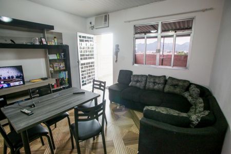 Apartamento à venda com 150m², 2 quartos e sem vagaSala