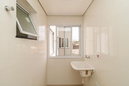 Apartamento à venda com 42m², 2 quartos e sem vaga Apartamento à venda com 42m², 2 quartos e sem vagaÁrea de Serviço