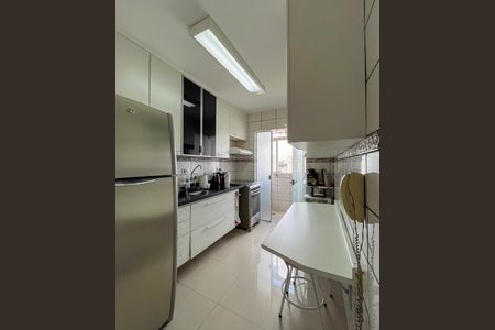 Apartamento à venda com 64m², 2 quartos e 1 vagaCozinha