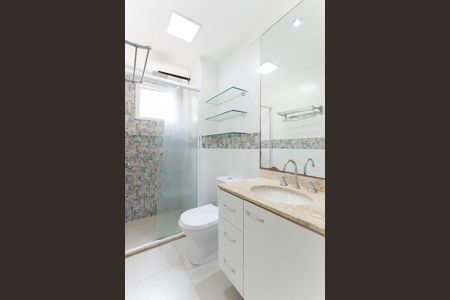 Apartamento à venda com 89m², 3 quartos e 2 vagas Apartamento à venda com 89m², 3 quartos e 2 vagasBanheiro da suíte