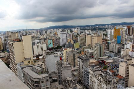Vista do Quarto de apartamento para alugar com 1 quarto, 50m² em Santa Ifigênia, São Paulo