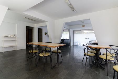 Apartamento à venda com 55m², 2 quartos e 1 vagaSalão de Festas do Bloco