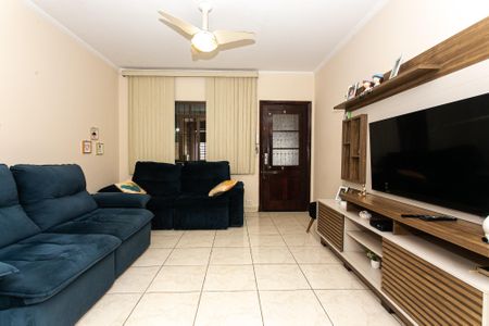 Sala de casa à venda com 2 quartos, 180m² em Vila Carrão, São Paulo