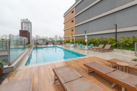 Apartamento à venda com 128m², 3 quartos e 2 vagasÁrea comum - Piscina