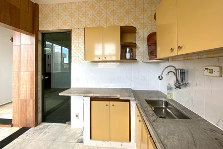 Apartamento para alugar com 230m², 4 quartos e 3 vagasCozinha