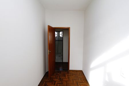 Quarto 1 de apartamento para alugar com 3 quartos, 52m² em Coração Eucarístico, Belo Horizonte
