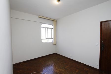 Sala de apartamento para alugar com 3 quartos, 52m² em Coração Eucarístico, Belo Horizonte