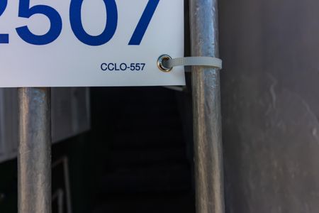 Casa à venda com 180m², 7 quartos e 3 vagasCode