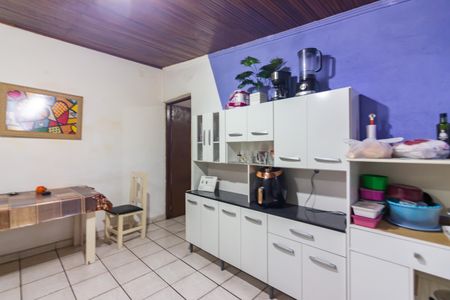 Casa à venda com 180m², 7 quartos e 3 vagasCozinha 2