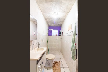 Casa à venda com 180m², 7 quartos e 3 vagasBanheiro 2