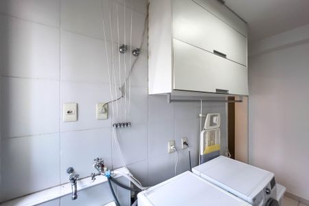 Apartamento à venda com 127m², 3 quartos e 2 vagas Apartamento à venda com 127m², 3 quartos e 2 vagasÁrea de serviço