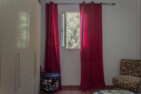 Casa à venda com 80m², 2 quartos e 2 vagasQuarto 1