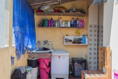 Casa à venda com 80m², 2 quartos e 2 vagasÁrea de Serviço