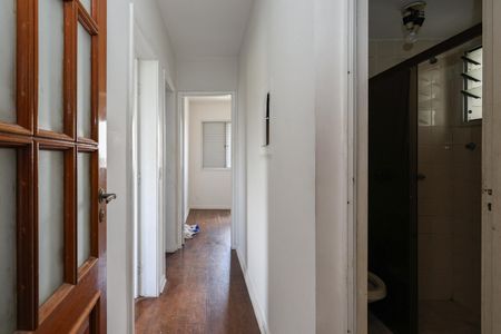 Apartamento à venda com 84m², 2 quartos e 2 vagasCorredor