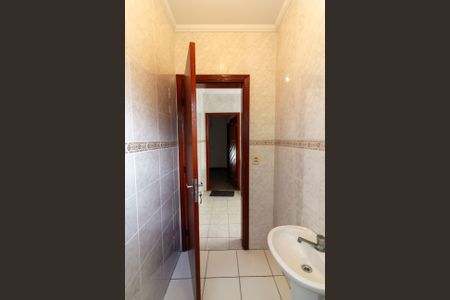 Casa para alugar com 261m², 4 quartos e 4 vagasBanheiro de Serviço