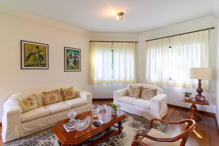 Casa para alugar com 261m², 4 quartos e 4 vagasSala de Estar