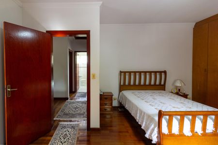 Casa para alugar com 261m², 4 quartos e 4 vagasQuarto 2 - Suíte 2