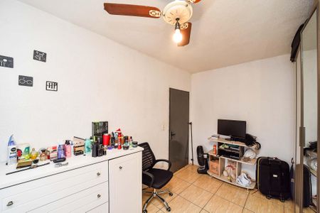 Quarto de apartamento à venda com 1 quarto, 40m² em Jardim Sabará, Porto Alegre