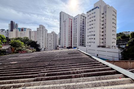 vista da Sala/Cozinha de casa para alugar com 2 quartos, 49m² em Paraíso, São Paulo