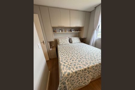 Apartamento para alugar com 72m², 3 quartos e 1 vagaQuarto