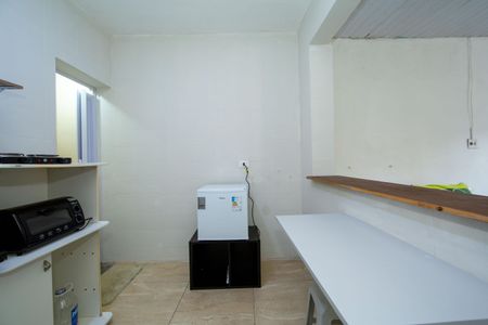 Apartamento para alugar com 40m², 1 quarto e 3 vagas Apartamento para alugar com 40m², 1 quarto e 3 vagasCOZINHA