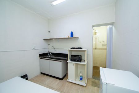 Apartamento para alugar com 40m², 1 quarto e 3 vagas Apartamento para alugar com 40m², 1 quarto e 3 vagasCOZINHA