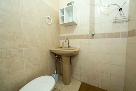 BANHEIRO de apartamento para alugar com 1 quarto, 40m² em Padre Eustáquio, Belo Horizonte